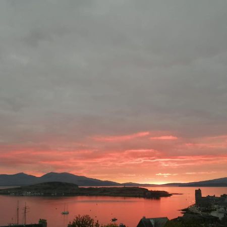 Central Oban Studio With Stunning View Kültér fotó